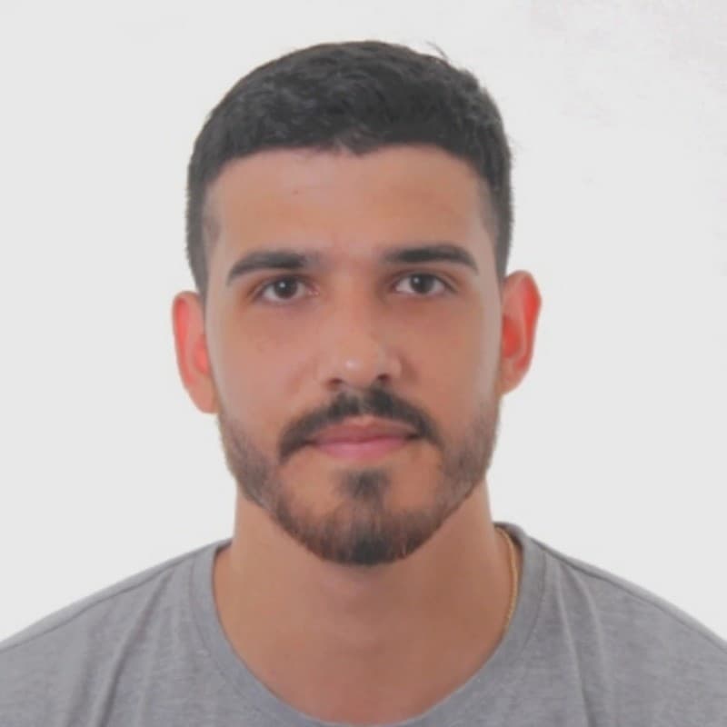 Giovanni Romero, Full Stack Developer and AI Engineer