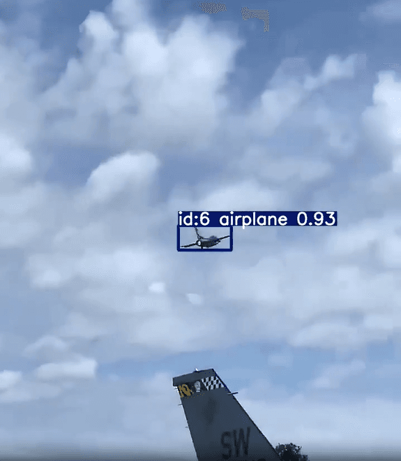 YOLOv8 airplane tracking project screenshot with aircraft detection results